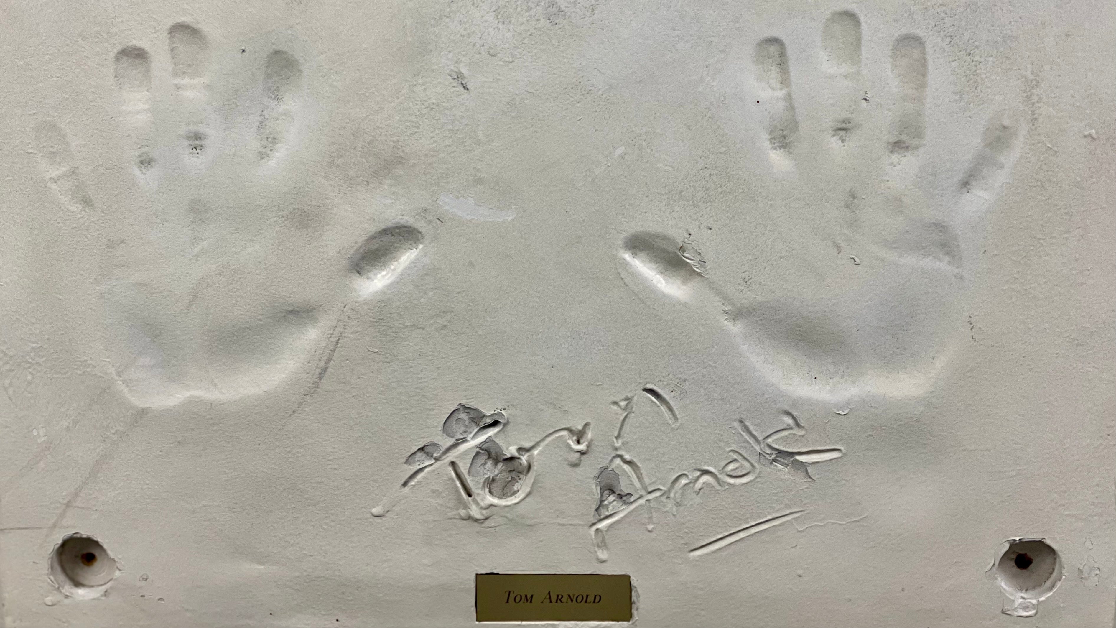 PLANET HOLLYWOOD SEATTLE Tom Arnold Celebrity Hand Cast